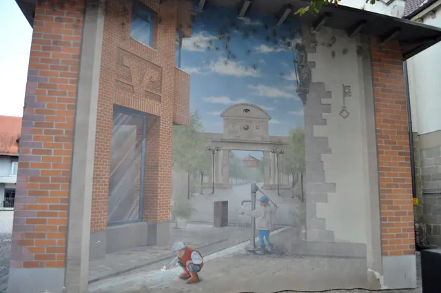 Das toll bemalte Häuschen. Es zeigt den Blick auf das Karlstor. | Foto: Daniela Somers