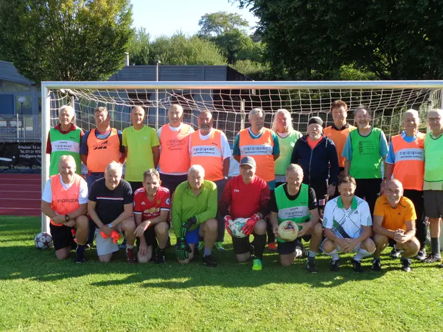 Die immer noch aktiven Ü60/70-Fleiner Seniorenfußballer | Foto: Alfred Kulka