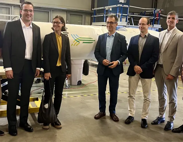 hyimpulse in Neuenstadt
Dr. Christian Schmierer, Sibylle Riegger-Gnamm, Cem Özdemir,Dr. Mario Kobald, Bürgermeister Andreas Konrad, | Foto: Sibylle Riegger-Gnamm