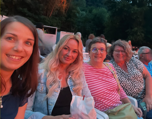 ASB-Mitarbeitende aus Haßmersheim und Buchen beim Open-Air-Kino. | Foto: ASB Region Heilbronn-Franken