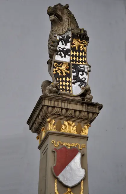 Der Löwe mit Wappen vom Willemsbrunnen. | Foto: Daniela Somers