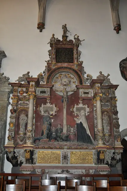 Grabmal für Georg Friedrich I. von Hohenlohe und seine Frau Dorothea von Reuß. Sie überlebte ihren Mann um 31 Jahre. | Foto: Daniela Somers