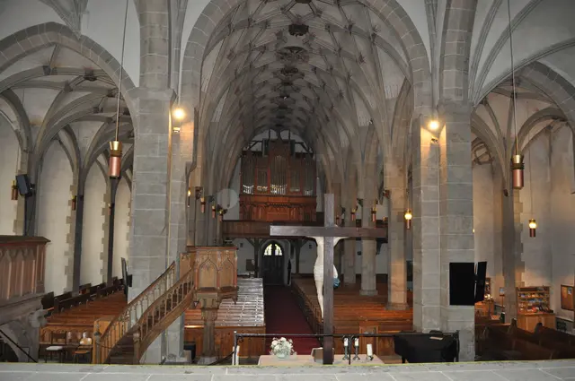 Blick vom Chor ins Langhaus und zur Orgel | Foto: Daniela Somers