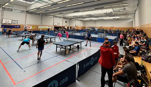 Volle Sporthalle und guter TT-Sport | Foto: E. Rosendorf