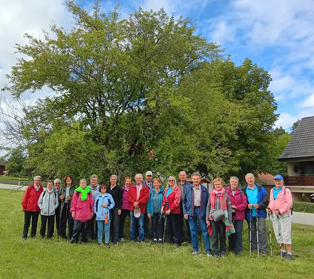 Die September-Wanderung des Schwäbischen Albverein, Ortsgruppe Untersteinbach führte ins schöne und idyllische Kuhnbachtal. | Foto: Schwäbischer Albverein, Ortsgruppe Untersteinbach / Dietmar Binder