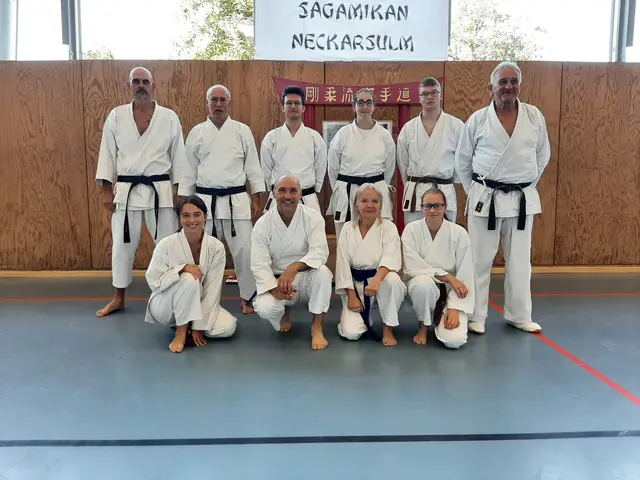 Die Eppinger Teilnehmer beim Goju-Ryu-Tag in Neckarsulm: (hinten von links) Jens Haar, Alfred Keller, Johannes Geng, Marie-Luise Häcker, Patrick Pruschwitz und Jürgen Antritter sowie (vorne von links) Helen Heil, Uwe Neudeck, Ulrike Janoschek und Alisa Bregler | Foto: Karateverein Eppingen
