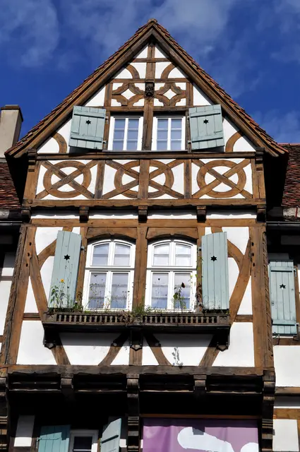 Wunderschönes Fachwerk. Details am ehemaligen Kameralamt. | Foto: Daniela Somers