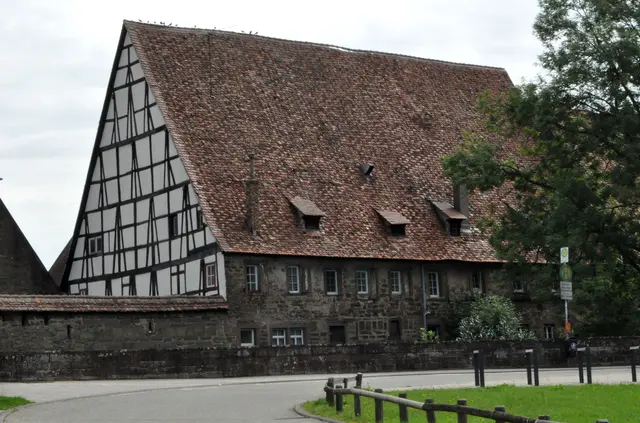 Eines der markanten Gebäude das man schon von Weitem sieht. | Foto: Daniela Somers