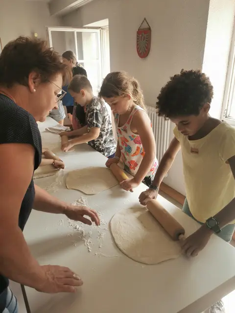 TSeig ausrollen klappte sehr gut | Foto: Landfrauen Grantschen