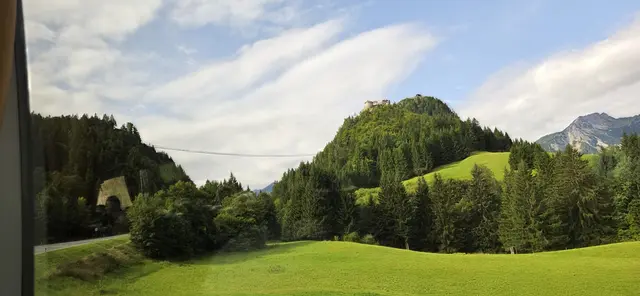 Anreisetag ... Brücke und Burg kommen uns doch irgendwie bekannt vor! | Foto: privat Sibylle und Robert Tröber