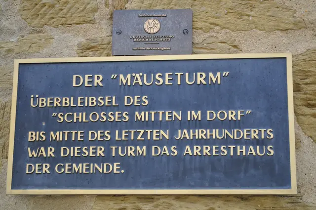 Im Internet ist zu lesen, dass er leer steht.  | Foto: Daniela Somers
