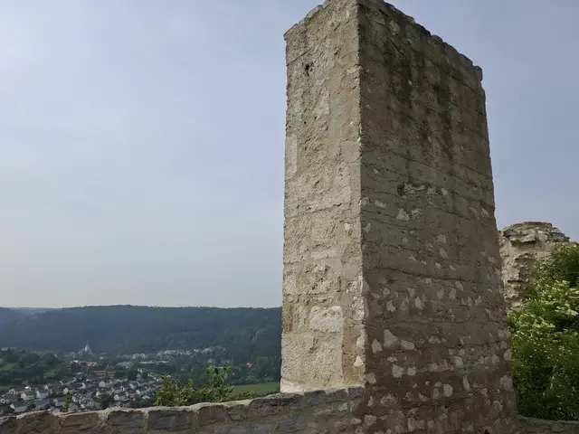 Burgruiene Rusenschloß | Foto: J. Betz