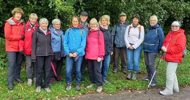 Entlang der an ihren Ufern dicht bewachsenen Zaber wanderte eine Gruppe des Kneipp-Vereins Heilbronn von Zaberfeld nach Frauenzimmern. | Foto: Privat