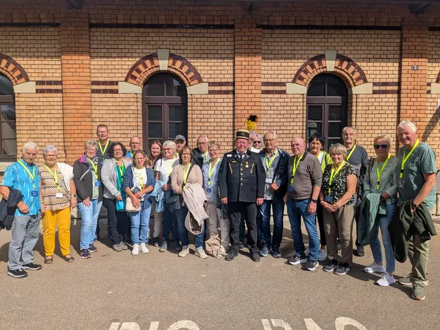 Martin Roller (in Uniform) führte durch Bad Friedrichshall | Foto: eigenes Bild