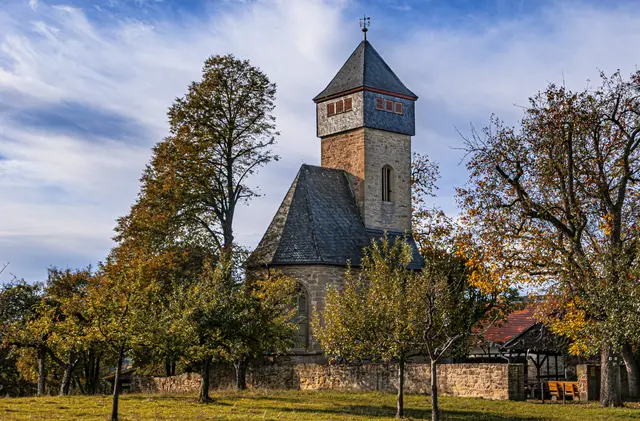 Eine Idee für das lange Wochenende: Der Ottilienbergturm in Eppingen hat am 5. Oktober geöffnet.  | Foto: Erwin Weigend
