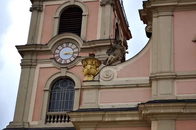 Details an der Kirche. | Foto: Daniela Somers