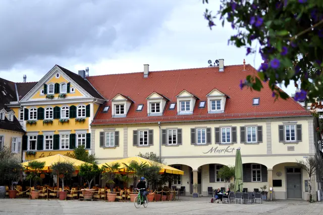 Das rechte Haus ist das ehemalige Calwer Amtshaus. Es ist das Geburtshaus von Justinus Kerner. | Foto: Daniela Somers