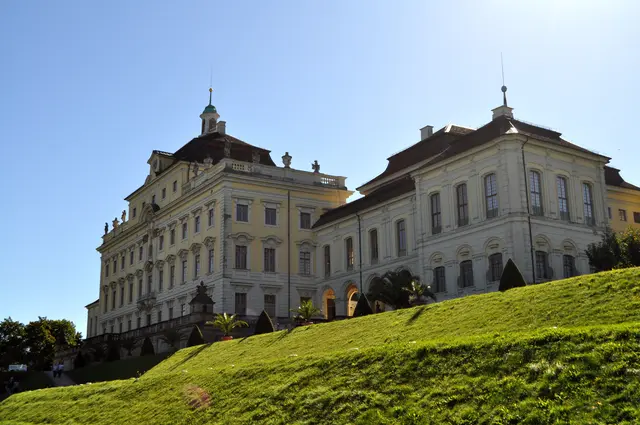 Das Schloss. Muss ich auch irgendwann mal von innen besichtigen. | Foto: Daniela Somers
