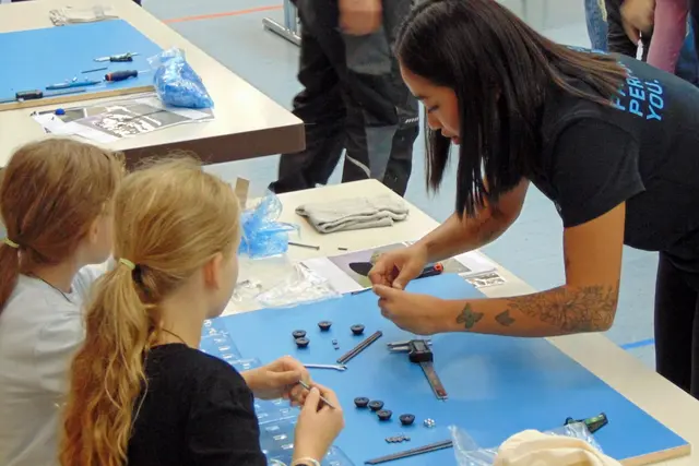 Genaues Arbeiten ist angesagt | Foto: Faszination Technik e.V.