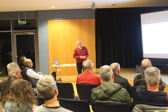 Referent Armin Müller-Scheerschmidt | Foto: Karl-Heinz Warnecke