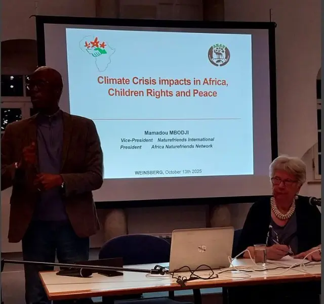 Mamadou Mbodji und seine Übersetzerin Ingeborg Pint | Foto: Johannes Müllerschön