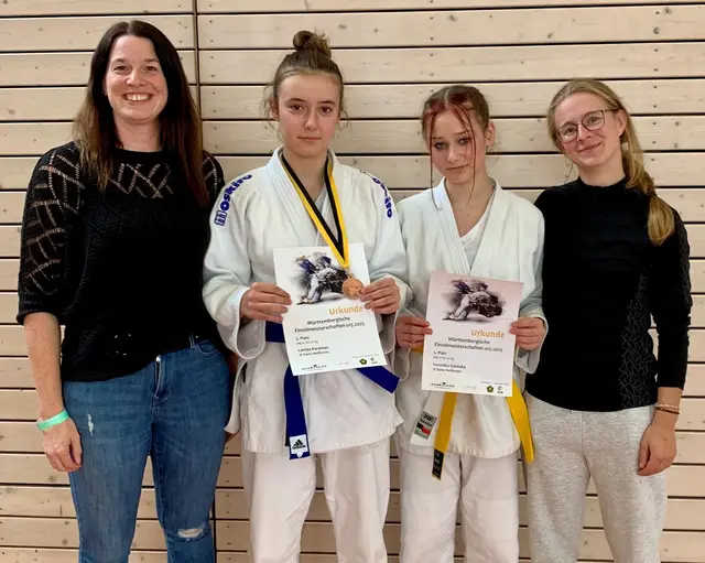 v.l. Jana Wendelstein, Lamija Karaman, Veronika Varinka, Corinna Anklam | Foto: eigen, JC Kano