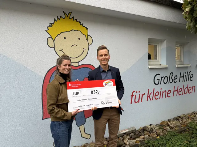 Bild: von links: Katja Kama und Jonas Banar | Foto: Quelle: Stiftung