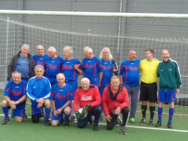 Die Unterländer Ü70-Seniorenfußballer vor dem Finalspiel gegen den FSV 08 Bissingen in Flein | Foto: Alfred Kulka