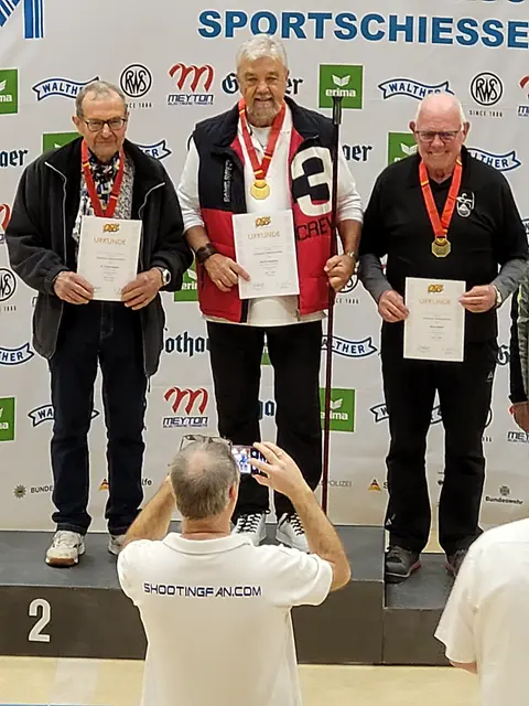 Deutscher Meister-Horst Flubacher (BSV Brackenheim) | Foto: Heike Donges