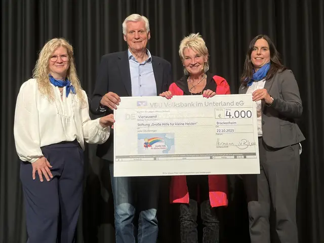 Bild: von links: Manuela Link, Karl Seiter, Doris Reichenauer und Natalie Blum  | Foto: Quelle: VBU Volksbank im Unterland eG