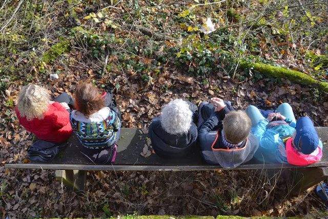 Und die genießen die Sonne und den Ausblick von der Leppruhe. | Foto: Michael Harmsen