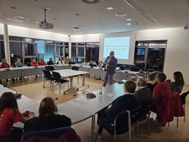 Bürgermeister Torsten Kunkel begrüßt alle Gäste | Foto: Gemeinde Pfedelbach