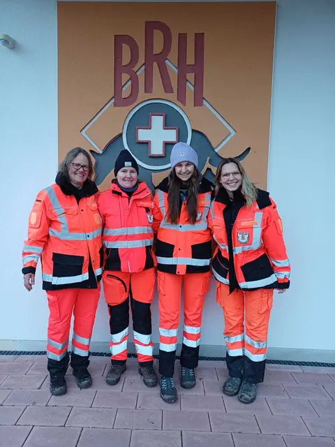 Neu im Einsatzteam als Suchtrupphelferinnen:
Dagmar, Melanie, Lea und Alessa  | Foto: RHS Unterland