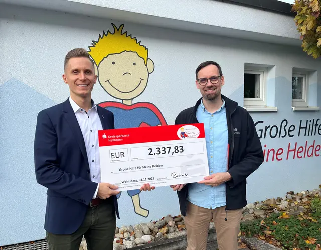 Bild: von links: Jonas Banar und André Buchholz  | Foto: Quelle: Stiftung