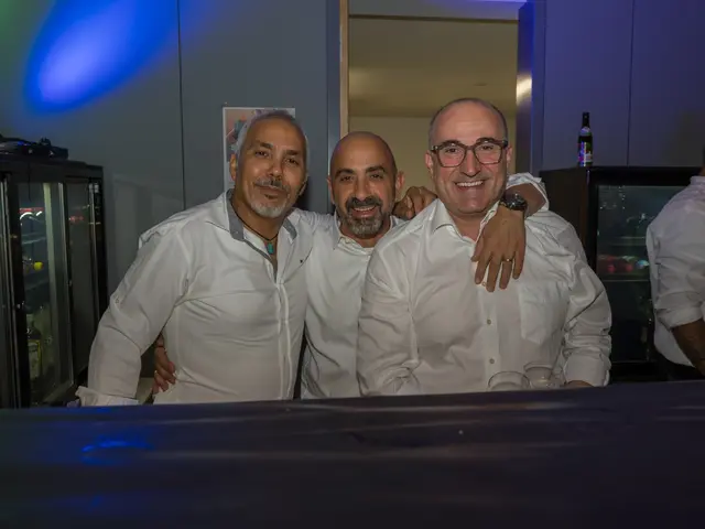 Gute Laune beim professionellen Barteam
 | Foto: Karateverein Eppingen