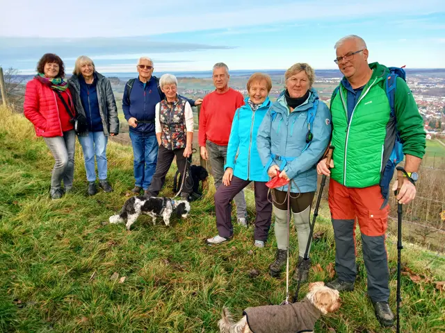 Wir hatten so tolles und warmes Herbstwetter.  Fantastisch auch die Panorama-Ausblicke.  Ein schöner Platz für unser Gruppenbild.   | Foto: sigischlottke