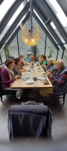 Den urgemütlichen Abschluss gab es im Cafe bei köstlichem Kaffee und Kuchen. | Foto: Foto privat
