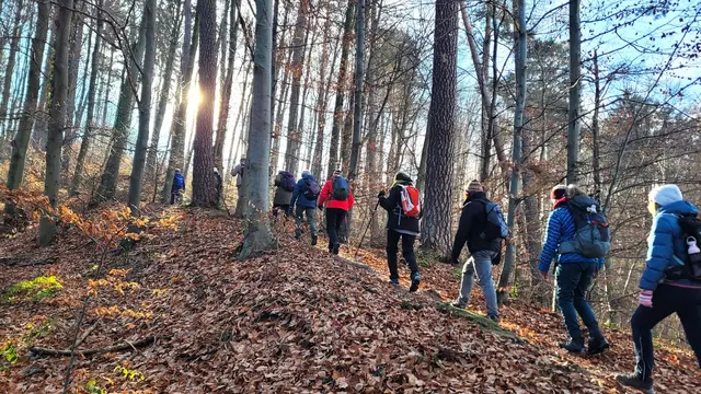 Frostige Temperaturen, aber beim Aufstieg der Sonne entgegen. | Foto: Isolde Reitz