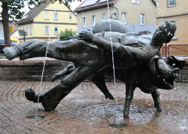 Sontheimer Saureiter. Der Name entstand als ein Metzger eine Sau schlachten wollte, die Sau aber flüchtete. Beim Einfangen wurde er zum Saureiter. | Foto: Daniela Somers