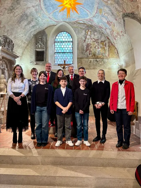 v.l. vorne: geehrte Julia Tischler, Jungbläser Sarah Reuß, Sem Fricker und Christian Bosch, Carina Rudolph, Magdalene Ehrmann
v.l. hinten: Tamara Stier, Ernst Kern, Tanja Kison, Reinhold Bader, geehrter Heinz Brazel | Foto: Florian Gruber