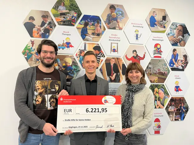 Bild: von links: Nils Paschke, Jonas Banar und Nadja Krempl  | Foto: Quelle: Stiftung