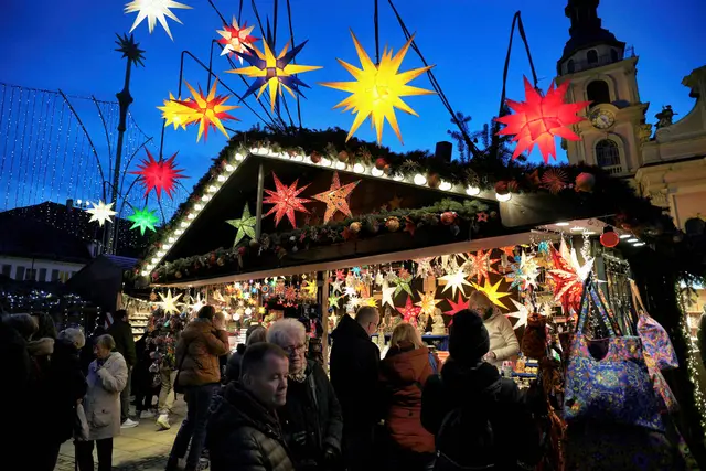 Stand mit Friebelsternen | Foto: Ulrich Seidel