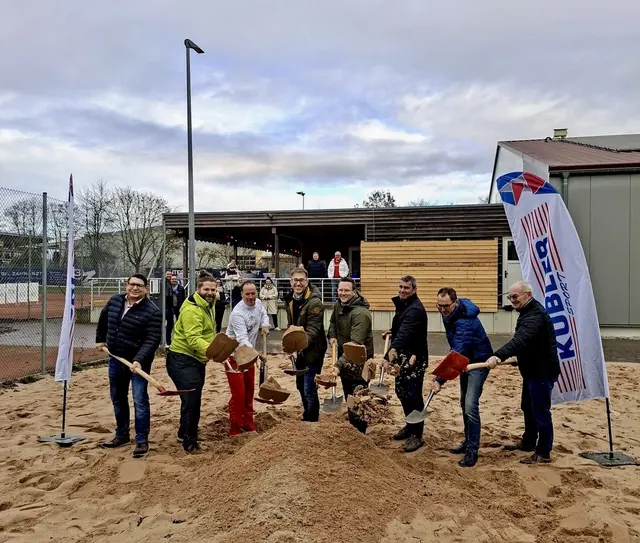 Die Trendsportart Padel kommt im April 2026 nach Öhringen: Spatenstich für zwei neue Padelplätze auf der Tennisanlage der TSG Hohenlohe im Steinsfeldle. | Foto: TSG Hohenlohe