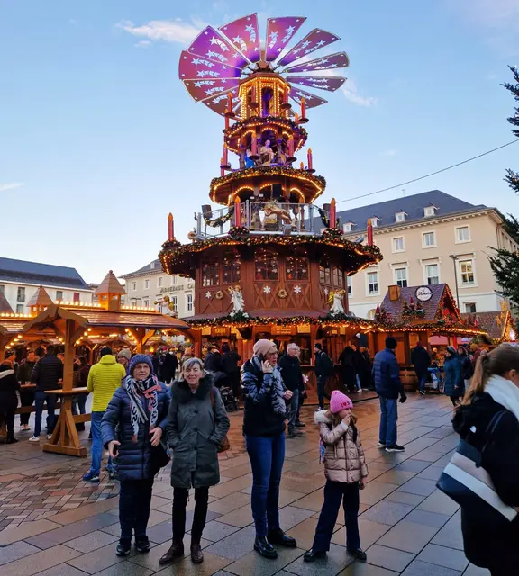 ein Hingucker ist die Weihnachtspyramide | Foto: privat