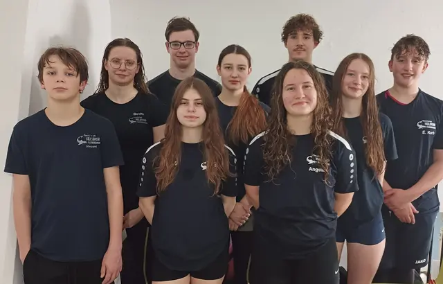 Mannschaft TC Heilbronn(v.l.n.r.): Vincent Hölzer, Beeke Alea Phillipp, Tobias Fabriz, Sina Rettig, Elisa Hölzer, Benedikt Bilicz, Angelina Sophie Schwarzer, Esther-Sophie Seidel, Elias Korb | Foto: Tauchclub Heilbronn e. V.