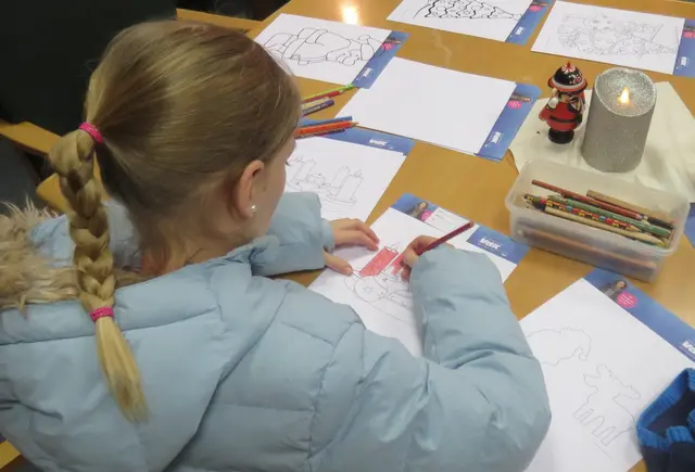 Die Malvorlagen waren schnell mit bunten Farben gefüllt. | Foto: VdK