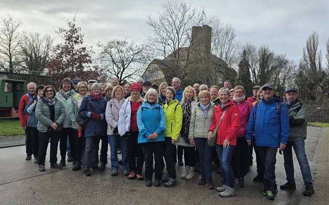 Gruppenfoto beim Start in Lauffen | Foto: privat Sibylle Tröber