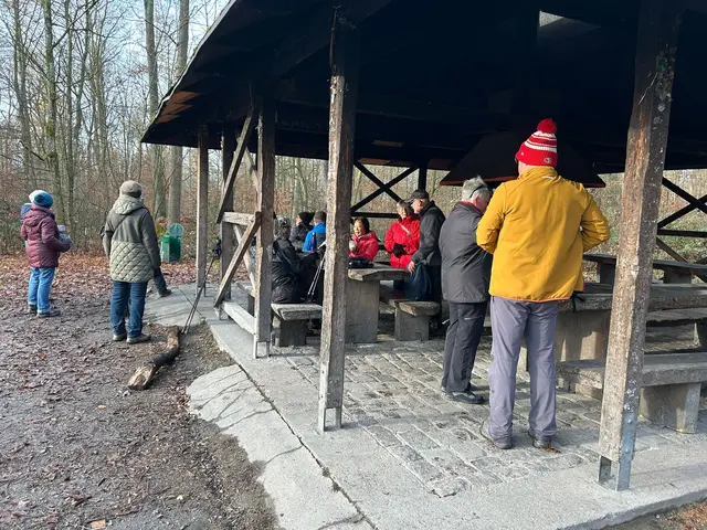 Teepause in der Grillhütte | Foto: Marion Hendel