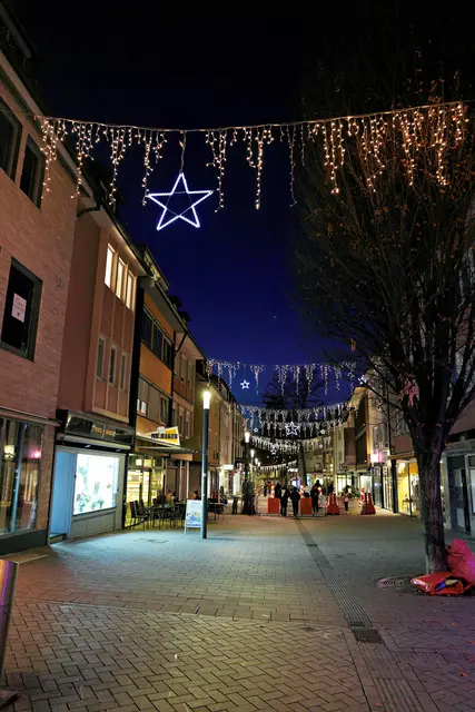 festlich dekorierte Fußgängerzone | Foto: Ulrich Seidel