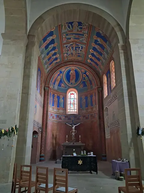 Unglaublich schön die farbenfrohen Fresken im Chorraum des ansonsten schlichten Raums | Foto: Albverein Weinsberg